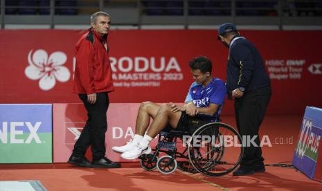 Pebulu tangkis tunggal putra Indonesia Christian Adinata mengalami cedera di semifinal Malaysia Masters 2023, Ahad (28/5/2023).