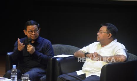 Pasangan Calon Gubernur dan Wakil Gubernur Jakarta Pramono Anung dan Rano Karno saat mengikuti dialog publik di Teater Kecil Taman Ismail Marzuki (TIM), Jakarta, Senin (23/9/2024).