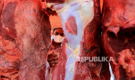 Harga daging di beberapa pasar tradisional di Kabupaten Agam, Sumatra Barat, mengalami kenaikan jelang Idul Fitri 1443 hijriah. 