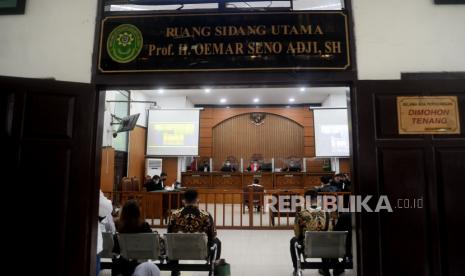 Suasana sidang kasus unlawfull killling atau pembunuhan Laskar Front Pembela Islam (FPI) di Pengadilan Negeri Jakarta Selatan. (ilustrasi)