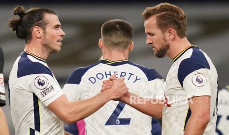 Gareth Bale (Kiri) dan Harry Kane (Kanan) saat bersama di Tottenham Hotspur. 