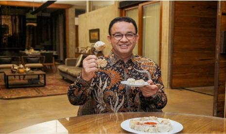 Ulah Anies Baswedan Bikin Penjual Dimsum Gemetaran