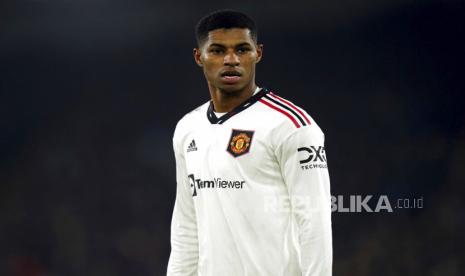 Pemain Manchester United Marcus Rashford dipinjamkan ke Aston Villa.