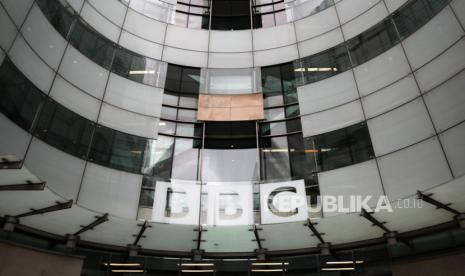 An exterior view of the headquarters building of the British Broadcasting Corporation (BBC), in London, Britain, 19 September 2023. The BBC has announced it has removed some Russell Brand content from the BBC iPLayer and Sounds sites following the allegations of sexual assault against the former BBC radio show host.  