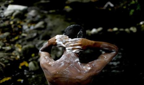 Niat dan Tata Cara Mandi Wajib Menjelang Ramadhan 2024