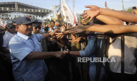 Election number 2, Prabowo Subianto campaigning in Lubuk Pakam, Deli Serdang Regency, North Sumatra on Wednesday (7/2/2024).