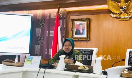 Menteri Sosial (Mensos), Tri Rismaharini saat ditemui awak media di kantornya, Jakarta Pusat, Selasa (2/5/2023).