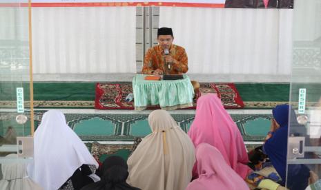 Ketua DPRK Banda Aceh Gelar Pengajian Ibu-Ibu Majelis Talim