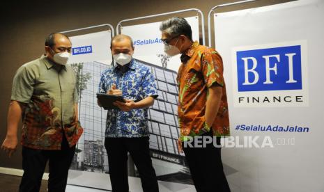 BFI Finance. PT BFI Finance Indonesia Tbk berkolaborasi dengan mitra - mitra usahanya untuk dapat memberikan nilai tambah bagi lingkungan usahanya. Pada Ramadhan ini BFI Finance bersama partner bisnisnya Moladin memberikan santunan bagi 300 anak yatim di bawah pengasuhan beberapa Yayasan Yatim di Tangerang Selatan.