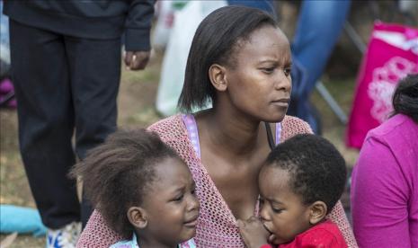 Tingkat ibu menyusui di Kenya, Afrika Timur, turun saat bayi memasuki umur 4-5 bulan menjadi 42 persen, padahal pada tahap awal atau saat berumur 0-1 bulan tingkat menyusui di negara itu mencapai 84 persen.