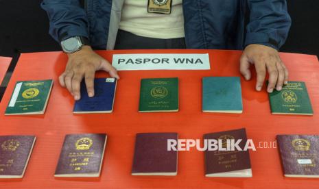 Korupsi di Ditjen Imigrasi Terkait Marak TKA China?