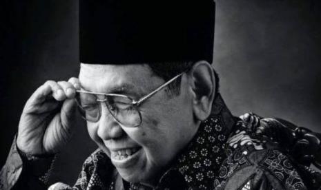 Humor Gus Dur. Suatu kita KH Abdurrahman Wahid (Gus Dur) ditanya soal makanan paling haram, dijawab babi mengandung babi. Foto: IST.