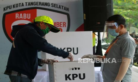 Simulasi Pemungutan Suara dengan Protokol Kesehatan (ilustrasi). Komisi Pemilihan Umum (KPU) DIY mengatakan, pasien Covid-19 tetap memiliki hak pilih dapat dalam pilkada 2020 di DIY.