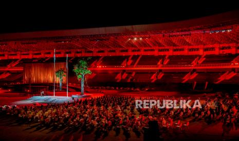 Suasana Upacara Pembukaan PON XX Papua di Stadion Lukas Enembe, Kompleks Olahraga Kampung Harapan, Distrik Sentani Timur, Kabupaten Jayapura Papua, Sabtu (2/10). 