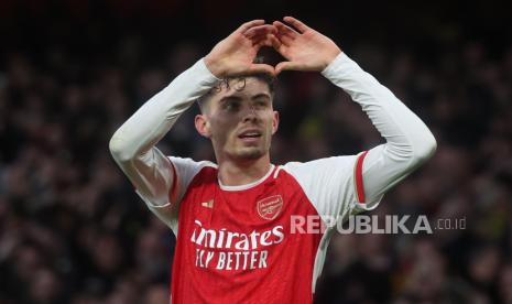 Pemain Arsenal Kai Havertz melakukan selebrasi seusai mencetak gol saat pertandingan sepak bola Liga Utama Inggris antara Arsenal FC dan Brighton & Hove Albion, di London, Inggris, Ahad (17/12/2023). Pada pertandingan itu Arsenal menang 2-0. Gol Arsenal dicetak Kai Havertz dan Gabriel Jesus.