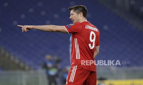 Striker Bayern Muenchen Robert Lewandowski.