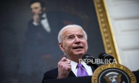  Presiden AS Joe Biden. Situs resmi Walt Disney World Resort telah mengumumkan bahwa area Hall of Presidents tutup sementara untuk menambahkan sosok Joe Biden.