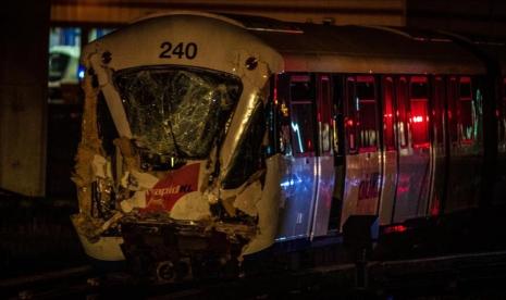 Menteri Perhubungan Malaysia Wee Ka Siong akan memaparkan hasil investigasi atas peristiwa tabrakan LRT Kelana Jaya dalam rapat kabinet pada Rabu besok - Anadolu Agency