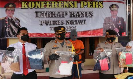 Seorang pembina Pramuka berinisial MJW diamankan polisi 