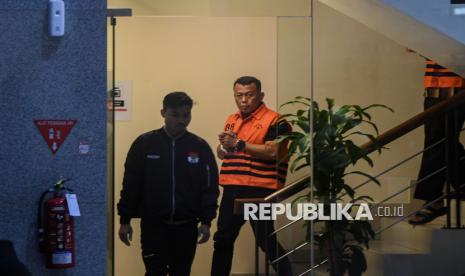 060950400 1762665697 830 556