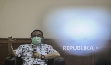 Wakil Ketua Dewan Masjid Indonesia (DMI) Syafruddin memberikan paparan pada acara Silaturahmi Isyef Menyongsong 2021 yang bertajuk Kebangkitan Ekonomi Umat Melalui Masjid di Masjid Agung Sunda Kelapa, Jakarta, Jumat (8/1). Republika/Putra M. Akbar