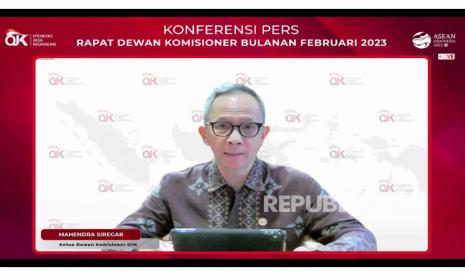 Tangkapan layar Ketua Dewan Komisioner Otoritas Jasa Keuangan (OJK) Mahendra Siregar.