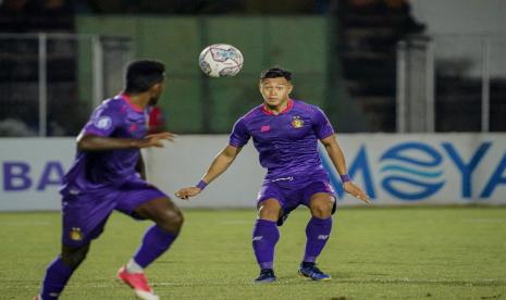 Persik Kediri Pertahankan 4 Pilar di Lini Belakang, Javier Roca Beber Alasannya