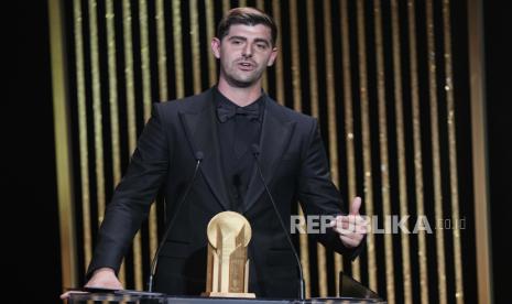  Penjaga gawang Real Madrid Thibaut Courtois berbicara setelah memenangkan Penghargaan Yashin Trophy 2022