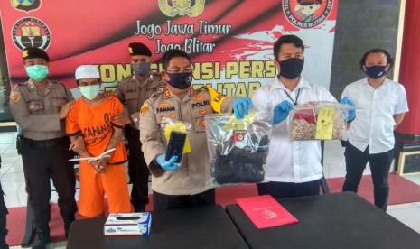 Ditinggal Istri Jadi TKW, Pria di Blitar Hamili Pelajar