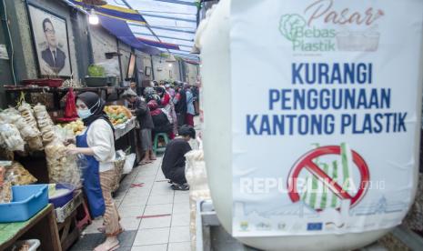 Pemkot Surabaya Siap Bentuk Satgas Pengurangan Kantong Plastik (ilustrasi).