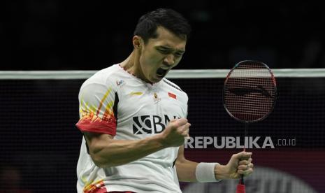 Jonatan Christie satu-satunya wakil Indonesia yang menang di final Thomas Cup 2024. Jojo menaklukkan wakil China, Li Shifeng melalui rubber game, 21-16, 15-21, 21-17, di  Hi Tech Zone Sports Centre, C