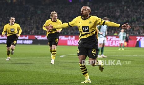 Penyerang Borussia Dortmund Donyell Malen 