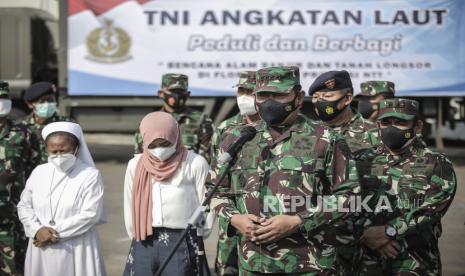 Kepala Staf Angkatan Laut (KSAL) Laksamana TNI Yudo Margono (ketiga kanan) 