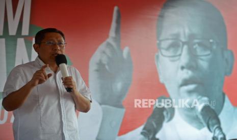 Ketua Umum Partai Kebangkitan Nusantara (PKN) Anas Urbaningrum berpidato di Monas, Jakarta, Sabtu (15/7/2023). Dalam pidatonya Ketua Umum PKN yang baru terpilih tersebut berharap tidak ada kezaliman hukum terjadi di masyarakat dan meminta kepada tiap orang yang telah berlaku zalim untuk segera bertaubat. Anas Urbaningrum pun menekankan pentingnya asas keadilan dalam membangun Indonesia.