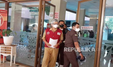 Kejati DIY menetapkan Kadispertaru DIY, Krido Supriyatno sebagai tersangka baru dalam kasus mafia tanah kas desa (TKD) di Kantor Kejati DIY, Kota Yogyakarta, Senin (17/7/2023).