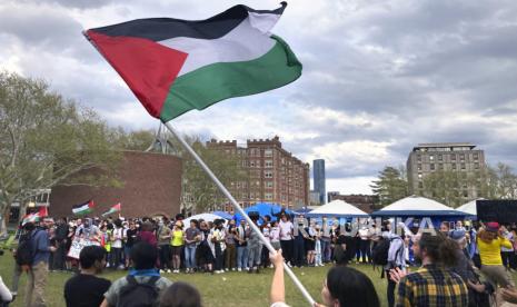 Gambaran student encampment di luar negeri yang mendukung aksi bela Palestina.