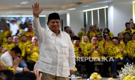 Ketua Umum Partai Gerindra sekaligus Bakal Calon Presiden Prabowo Subianto saat menghadiri Rapimnas II Partai Golkar di Kantor DPP Partai Golkar, Jakarta, Sabtu (21/10/2023). Rapimnas II Partai Golkar tersebut mengusulkan pasangan Bakal calon Presiden dan Wakil presiden pada pilpres 2024 yaitu Prabowo Subianto dan Gibran Rakabuming Raka.