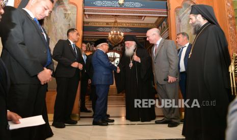 Vice President KH Maruf Amin visited Holy Metropolitan Church of Athens after meeting with Greek Archbishop Ieronymos II at Holy Archdiocese of Athens, Greece, Thursday (23/11/2023).