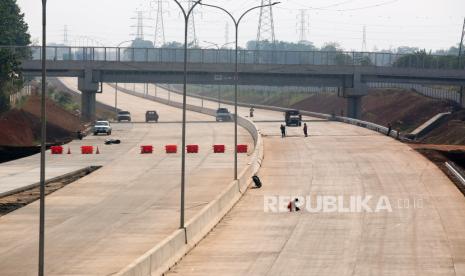 Ilustrasi pembangunan jalan tol.