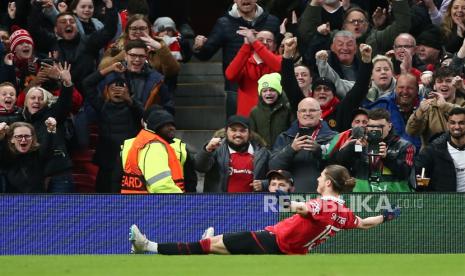 Manchester United meminjam pemain timnas Austria sekaligus Bayern Muenchen, Marcel Sabitzer, pada penutupan bursa transfer Januari 2023. Sabitzer mencetak dua gol pada leg pertama perempat final Liga Europa antara MU melawan Sevilla di Stadion Old Trafford, Manchester, Jumat (14/4/2023) dini hari WIB. Duel berkesudahan imbang 2-2.