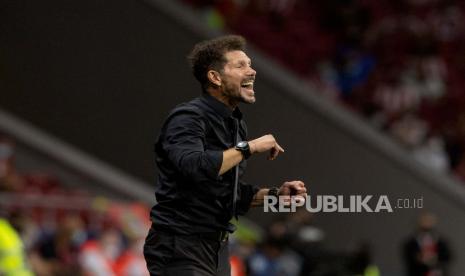  Pelatih kepala Atletico Madrid Diego Simeone bereaksi pada pertandingan sepak bola La Liga Spanyol antara Atletico Madrid dan Villarreal CF di stadion Wanda Metropolitano di Madrid, Spanyol, Senin (30/8) dini hari WIB. 