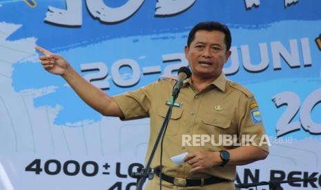 Sekda Kota Bandung Ema Sumarna