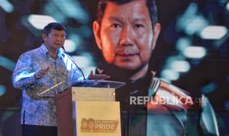 Hashim Djojohadikusumo memberikan sambutan dalam acara konsolidasi pasukan digital menangkan Prabowo-Gibran di Jakarta, Rabu (20/12/2023).