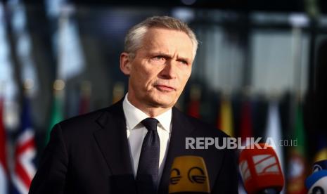 Sekretaris Jenderal Organisasi Pertahanan Atlantik Utara (NATO) Jens Stoltenberg mengatakan, keanggotaan Ukraina di aliansi pertahanan tersebut tak masuk dalam agenda KTT NATO. 