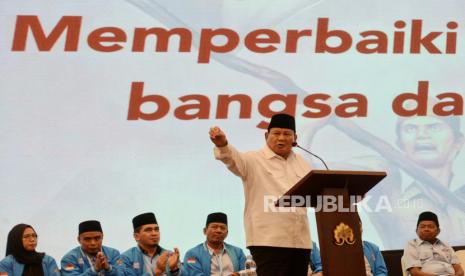 Capres nomor urut dua Prabowo Subianto. TKN Prabowo-Gibran optimistis akan menang satu putaran karena meniru strategi Jokowi.