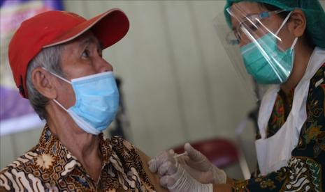 Lebih dari 1,65 miliar suntikan vaksin virus corona telah diberikan di seluruh dunia.