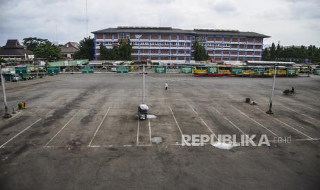 Suasana di Terminal Bekasi, Jawa Barat