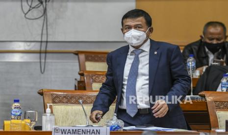 Wakil Menteri Pertahanan Letjen TNI Muhammad Herindra mengatakan Menteri Pertahanan Prabowo Subianto melakukan kontak dengan Kementerian Pertahanan (Kemenhan) Rusia dalam proses evakuasi warga negara Indonesia (WNI) dari Ukraina. Ilustrasi