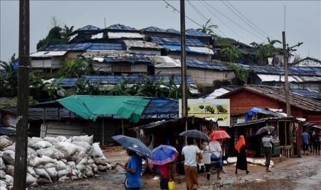 Amerika Serikat (AS) pada Kamis (22/9/2022) mengumumkan bantuan kemanusiaan tambahan lebih dari 170 juta dolar AS untuk Rohingya di dalam dan di luar Myanmar serta untuk komunitas tuan rumah Bangladesh.