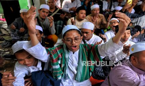 Doa Setelah Shalawat untuk Memohon Keridhaan Allah SWT